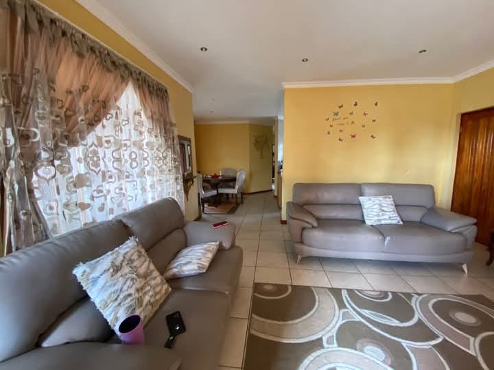 3 Bedroom Property for Sale in Mandela View Free State